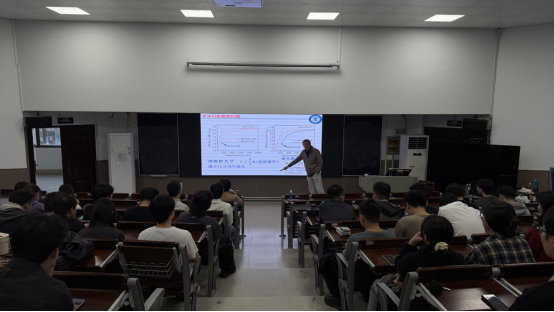 中国科学院半导体研究所曲胜春研究员应邀为我院师生作学术报告