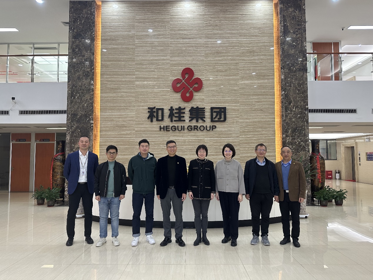 k球直播体育足球领导率队走访广西和桂集团